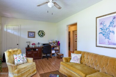 127 Doris Ave -7