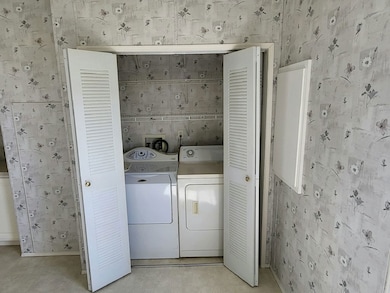 182 Oleander St unit 182, Nokomis, FL 34275 - photo 7