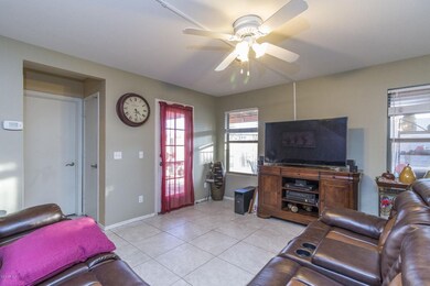 6) FAMILY ROOM