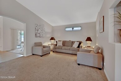 2-Living-Room