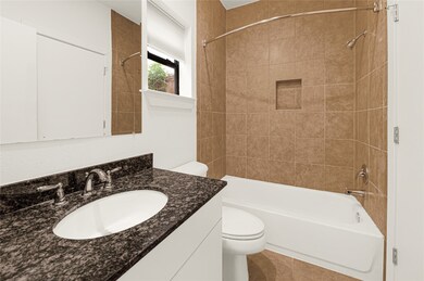 4202 Spencer St unit E, Houston, TX 77007 - photo 5