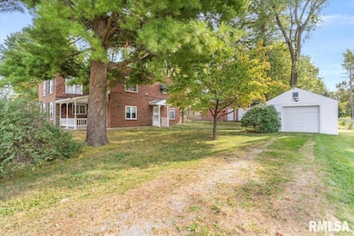 3201/3201 1/2 S 3rd St, Springfield, IL 62703 - photo 4