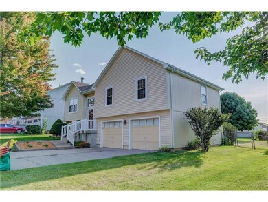 707 Shiloh Dr, Raymore, MO 64083 - photo 2