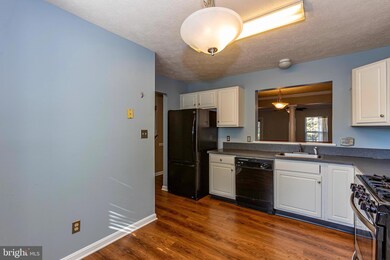 207 Tolbelt Ct, Stafford, VA 22554 - photo 3