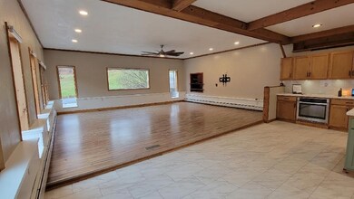 NEW PAINT IN FAMILY ROOM!