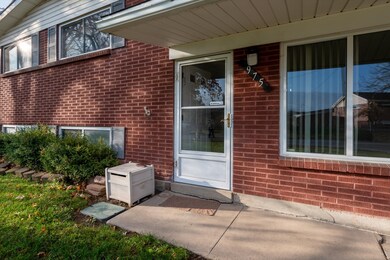 975 N Garnet St, Layton, UT 84041 - photo 2