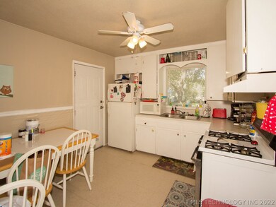 310 W Galveston St, Broken Arrow, OK 74012 - photo 6