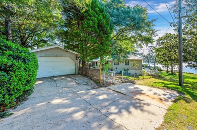 5-web-or-mls-3 Kings Lake Blvd-01