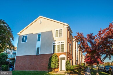 25033 Riding Center Dr, Chantilly, VA 20152 - photo 4