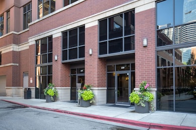 Kinzie Station East Tower unit 603, Chicago, IL 60661 - photo 4