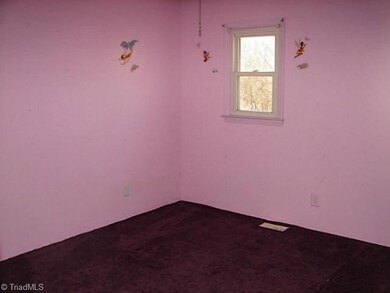 292 Gregory Ct, Asheboro, NC 27205 - photo 5