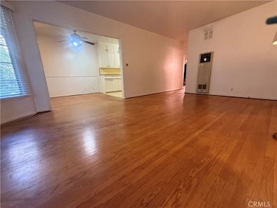 50 Elm Ave unit 11, Long Beach, CA 90802 - photo 6