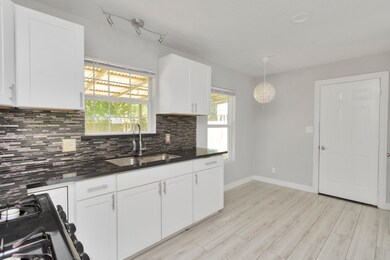 10910 Hoffer St, Houston, TX 77075 - photo 6