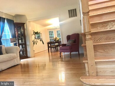 7402 Lake Glen Dr, Glenn Dale, MD 20769 - photo 5