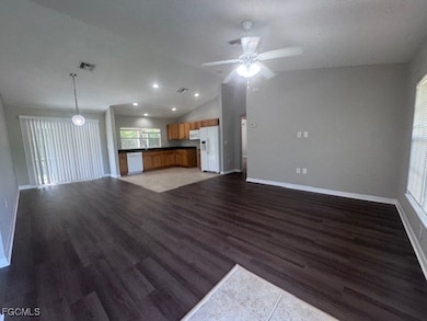 2805 15th St SW unit 9, Lehigh Acres, FL 33976 - photo 3