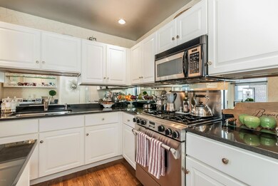 25 W Elm St unit 67, Greenwich, CT 06830 - photo 6