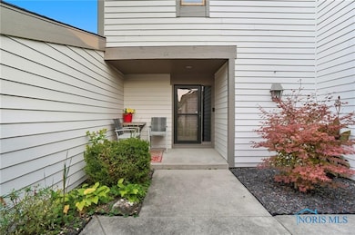 6696 Embassy Ct unit C11, Maumee, OH 43537 - photo 4