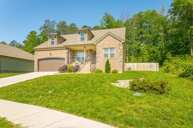 724 Soaring Eagle Cir, Hixson, TN 37343 - photo 2