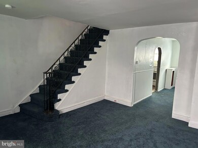 7029 Clover Ln, Upper Darby, PA 19082 - photo 2