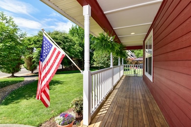 1013 W Cascade Ln, Lynden, WA 98264 - photo 2