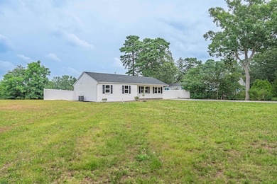 110 W Collings Dr, Williamstown, NJ 08094 - photo 2