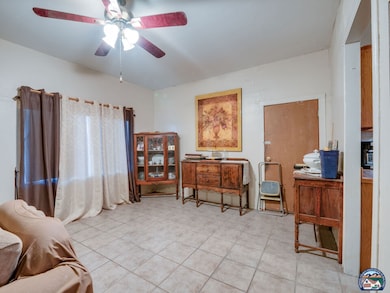 159 E Bonita St, Calipatria, CA 92233 - photo 5