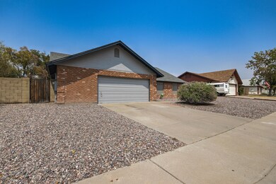 6348 E Fairfield St-1