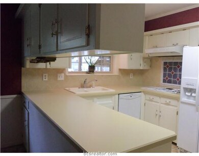 1802 Lawyer Place, College Station, TX 77840 - photo 5