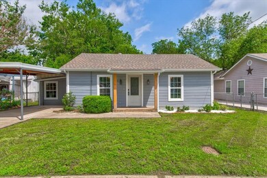 1212 W Lone Star Ave, Cleburne, TX 76033 - photo 3