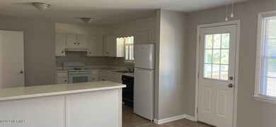 723 Gardenview Dr, Jacksonville, NC 28540 - photo 2