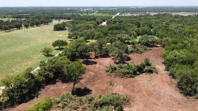 1521 Oak Hill Rd, Cleburne, TX 76031 - photo 3