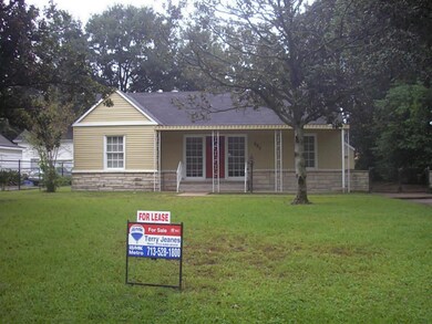 831 W 42nd St, Houston, TX 77018 - photo 3