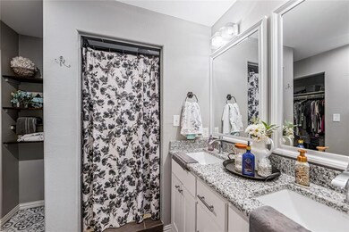 611 W Coffin St, Denison, TX 75020 - photo 6