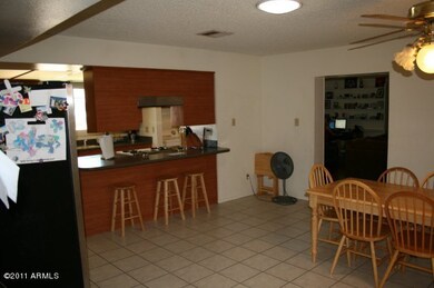 Open Kitchen