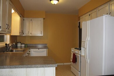 3246 68th St SW, Byron Center, MI 49315 - photo 5