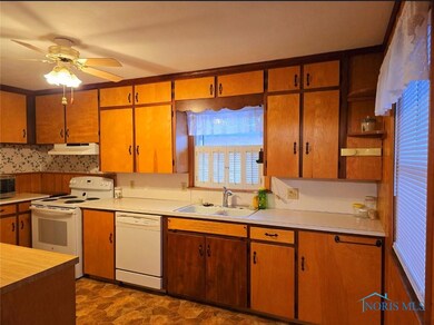 1934 Geffs Ave, Findlay, OH 45840 - photo 7