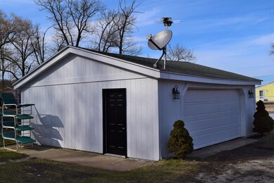 325 Island Dr, La Porte, IN 46350 - photo 4