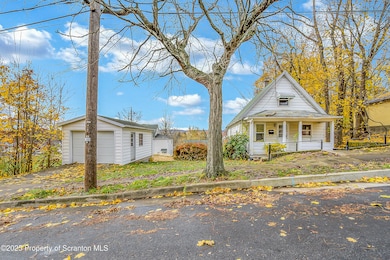 1005 Luke Ave, Scranton, PA 18510 - photo 2