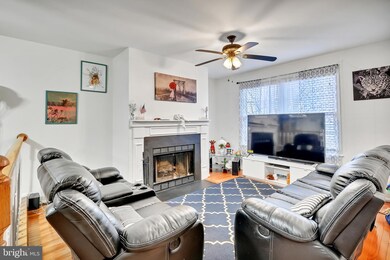 4063 Chetham Way, Woodbridge, VA 22192 - photo 3