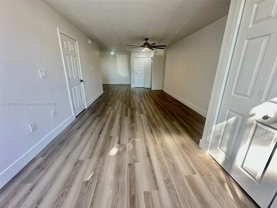 2890 N Oakland Forest Dr unit 103, Oakland Park, FL 33309 - photo 5