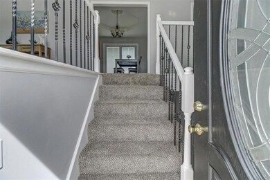 210 W Calico Dr, Raymore, MO 64083 - photo 4