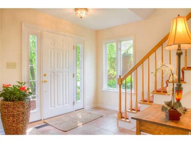 Entry/Foyer.