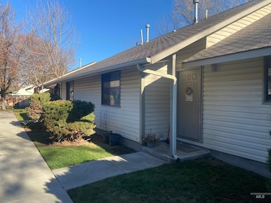 21322198 S Gekeler Ln, Boise, ID 83706 - photo 2