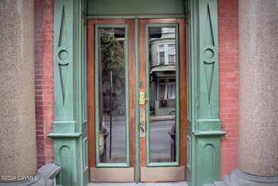 Welcoming entry
