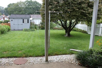 1347 Crestwood Rd, Bethlehem, PA 18018 - photo 4