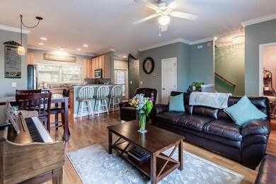 4037 Hartland Street-007-002-W4A0132HDR-