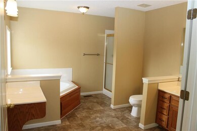 410 Maple Ct, Lansing, KS 66043 - photo 6