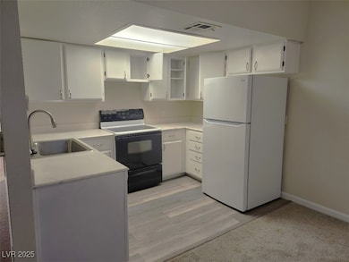 4708 Obannon Dr unit C, Las Vegas, NV 89102 - photo 6