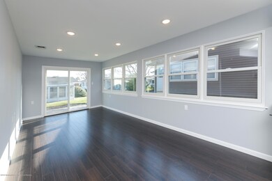 Dining rm