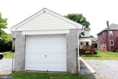 331 E Jackson St, New Holland, PA 17557 - photo 7
